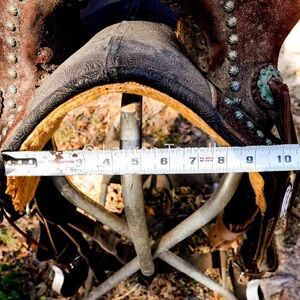 Circle Y Horse Tack World Treeless Barrel Saddle